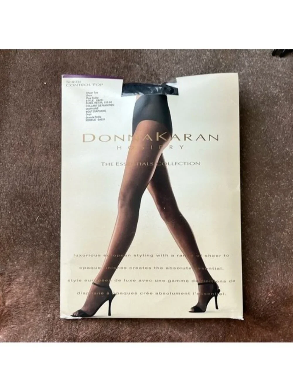 Donna Karan DKNY The Essentials Collection Sheer Control Top Pantyhose Tights